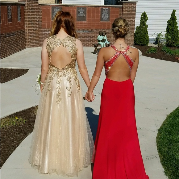 Prom dress - Picture 3 of 6